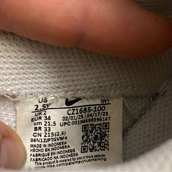 Nike Air Force 1 Low top White Black CZ1685-100 kids sneakers shoes youth 2.5Y - Picture 7 of 8